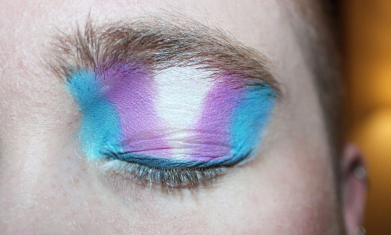 A new proposal moving through the Florida Legislature would significantly reshape workplace rules by shielding employees who engage in anti-transgender conduct from discipline, while also embedding the state’s views on sex and gender into law.