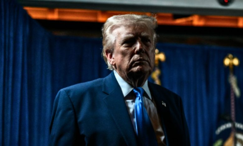 Late on Sunday night, Donald Trump deleted a error-filled Truth Social message. A few minutes later, he posted it again with the spelling and somewhat altered