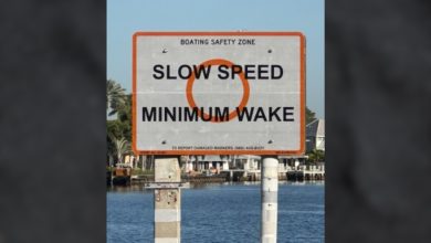 The Florida Fish and Wildlife Conservation Commission has put up new signs along a busy part of the Intracoastal Waterway in Fort Lauderdale that inform boaters to slow down
