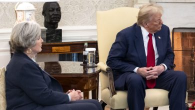 At the center of that concern is White House Chief of Staff Susie Wiles, who has reportedly been urging those closest to the president to confront him with a clearer, more unfiltered picture of public sentiment.